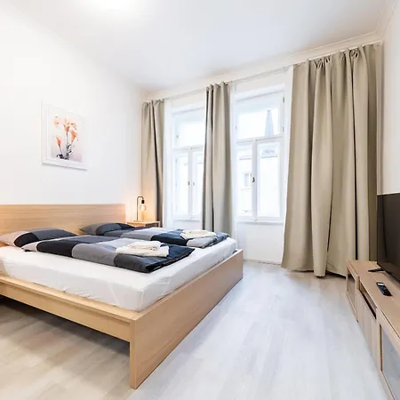 Apartments Borivojova 63 Prague Exterior photo
