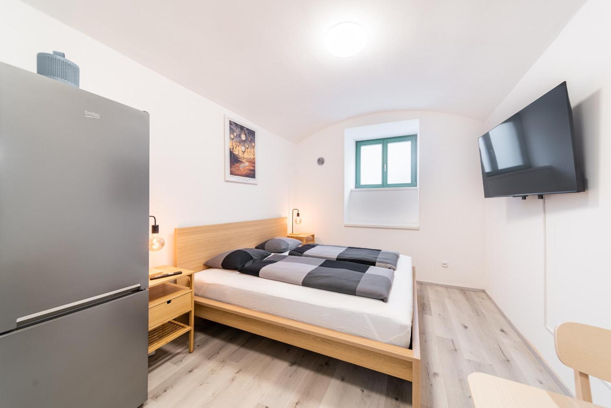 Apartmán Borivojova 63 *